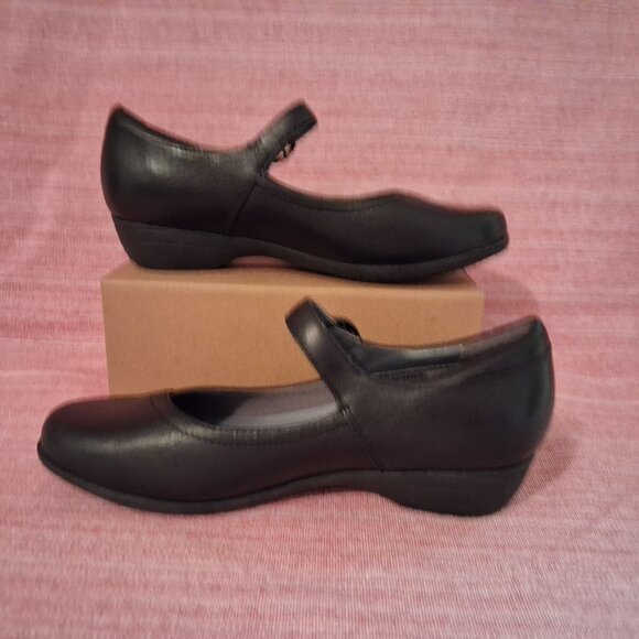Dansko Fawna Mary Jane Flats Black Size 37 W (6.5-7) - Picture 5 of 12